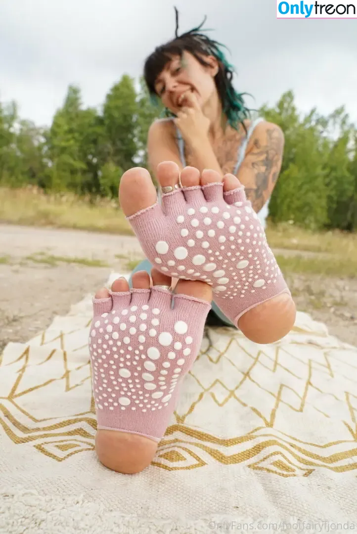 freakyfjonda nude photo #0692 (freakyfjondaxxx / freakyfreda)