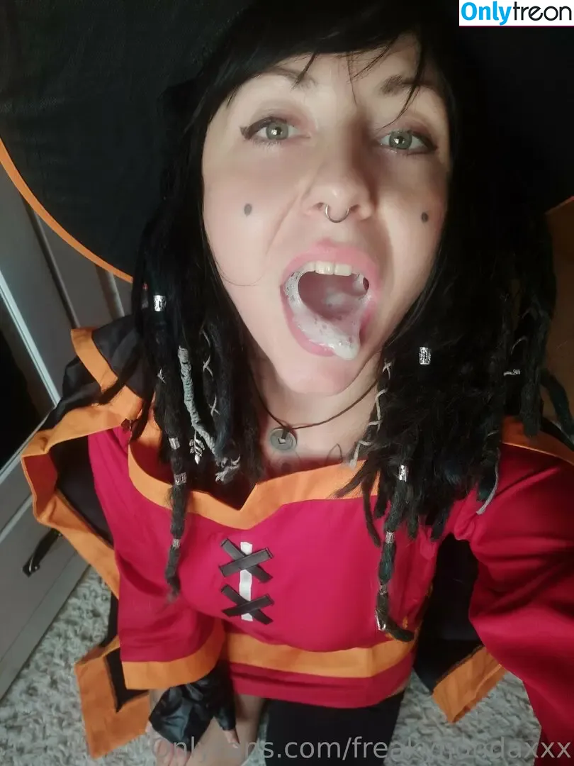 freakyfjonda голая photo #0797 (freakyfjondaxxx / freakyfreda)