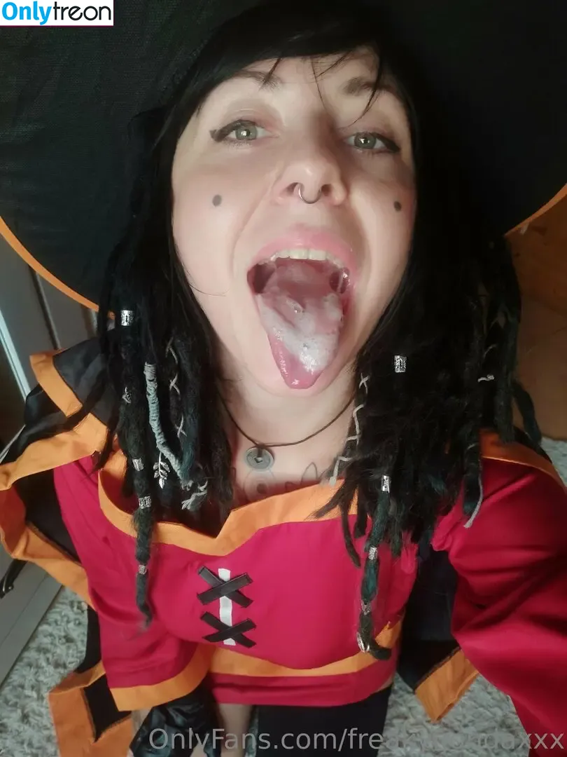 freakyfjonda голая photo #0799 (freakyfjondaxxx / freakyfreda)