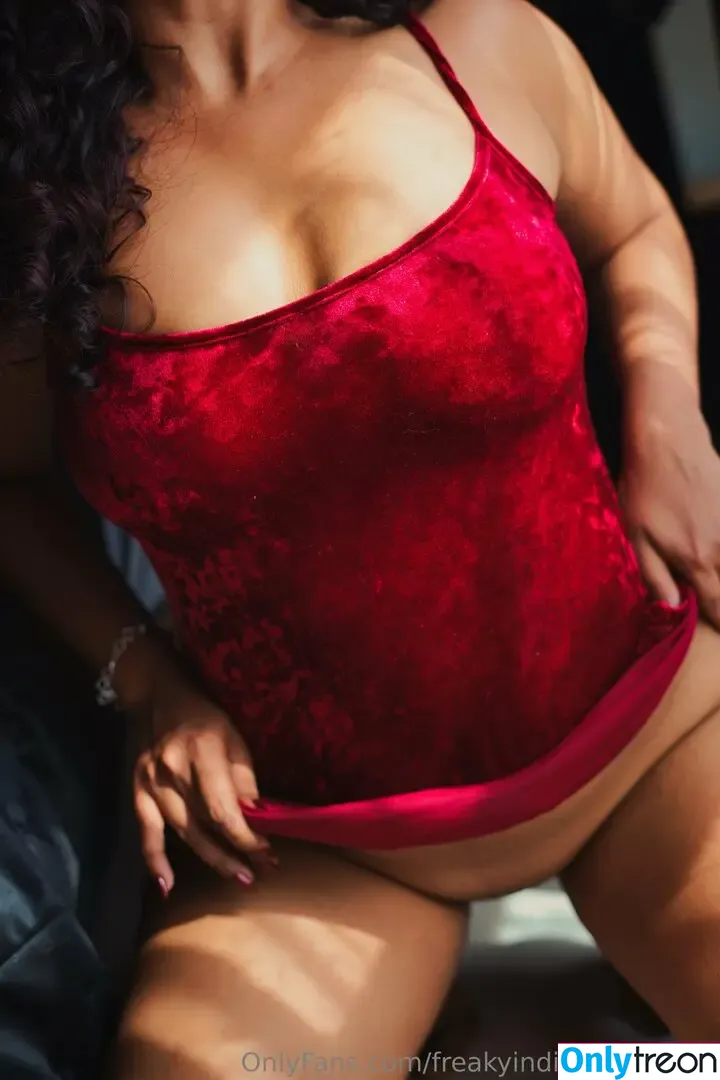 freakyindianbebe-free nude photo #0046 (freakyindianbebereels)