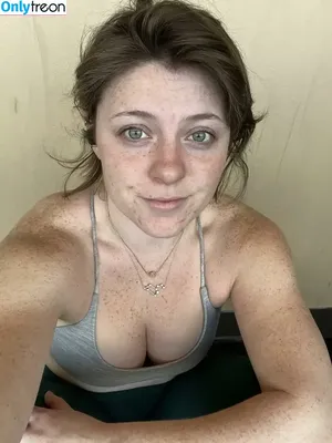 freckledspirit / Creepyspookygirl / Freakysweetgirl / freckled.spirits / freckledspirit2 nude photo #0260