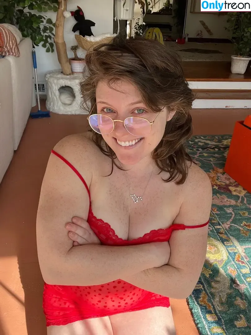 freckledspirit nude photo #0189 (Creepyspookygirl / Freakysweetgirl / freckled.spirits / freckledspirit2)