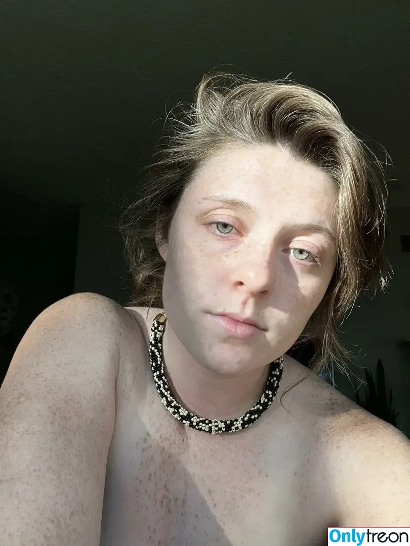 freckledspirit nude photo #0271 (Creepyspookygirl / Freakysweetgirl / freckled.spirits / freckledspirit2)