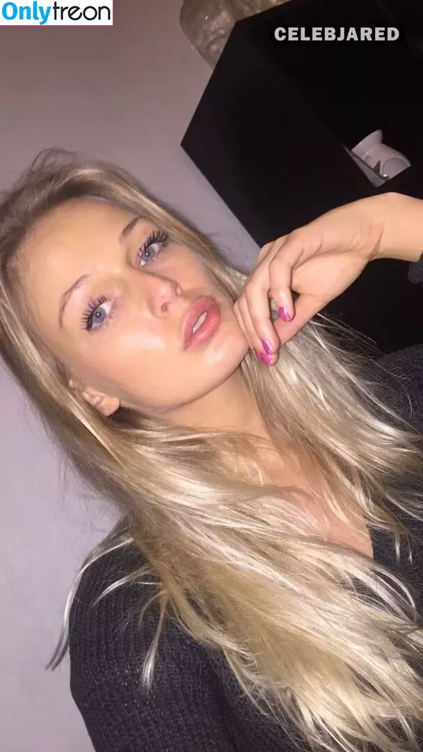 Frederikke Bach голая photo #0013 (frederikke_bb)