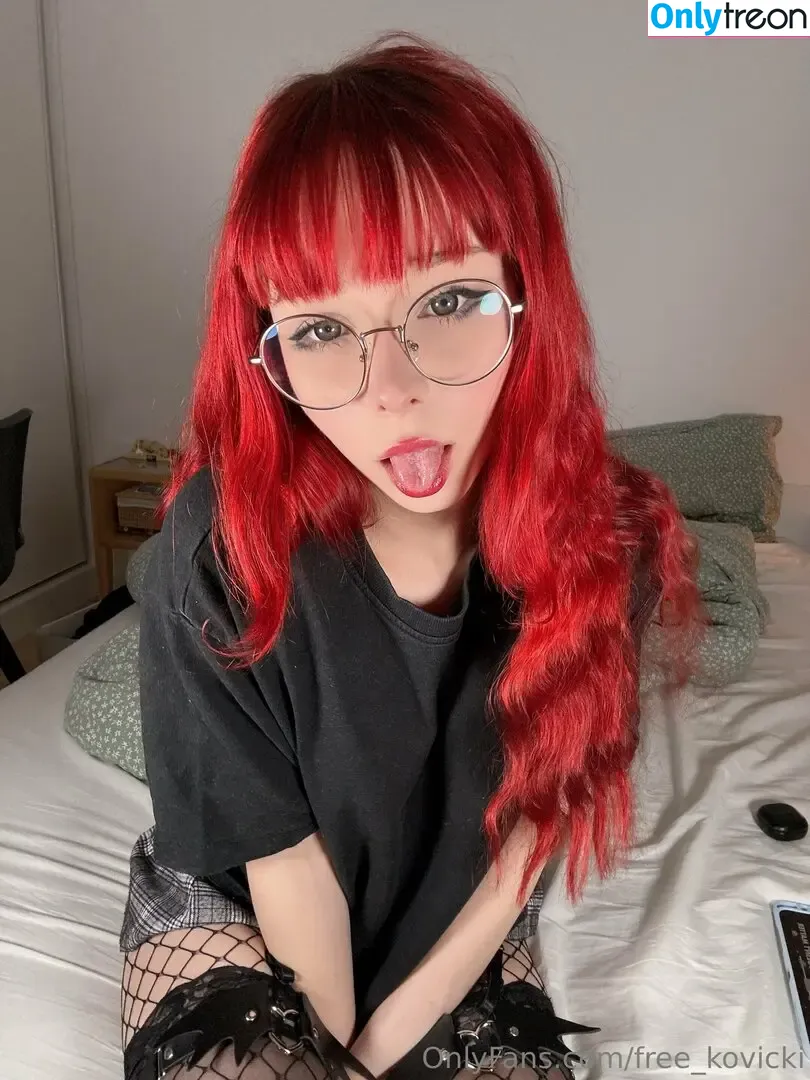 free_kovicki nude photo #0157 (kovicki.cos)