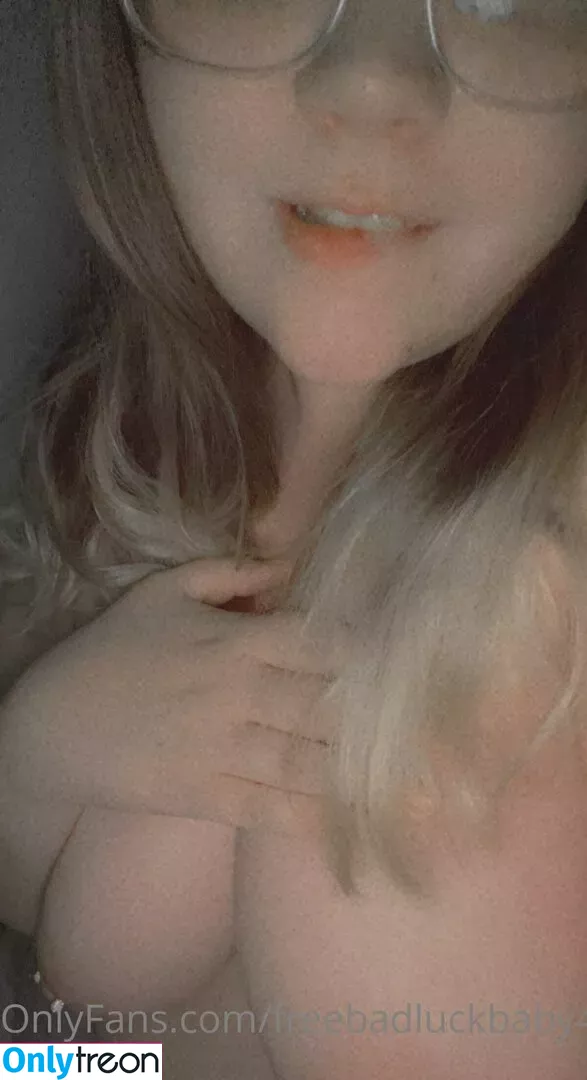 freebadluckbaby420 nude photo #0066 (freebadluckbaby420)