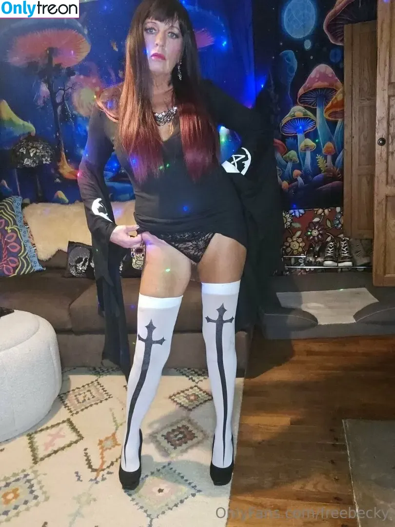 freebecky nude photo #0017 (freenbeckbon)