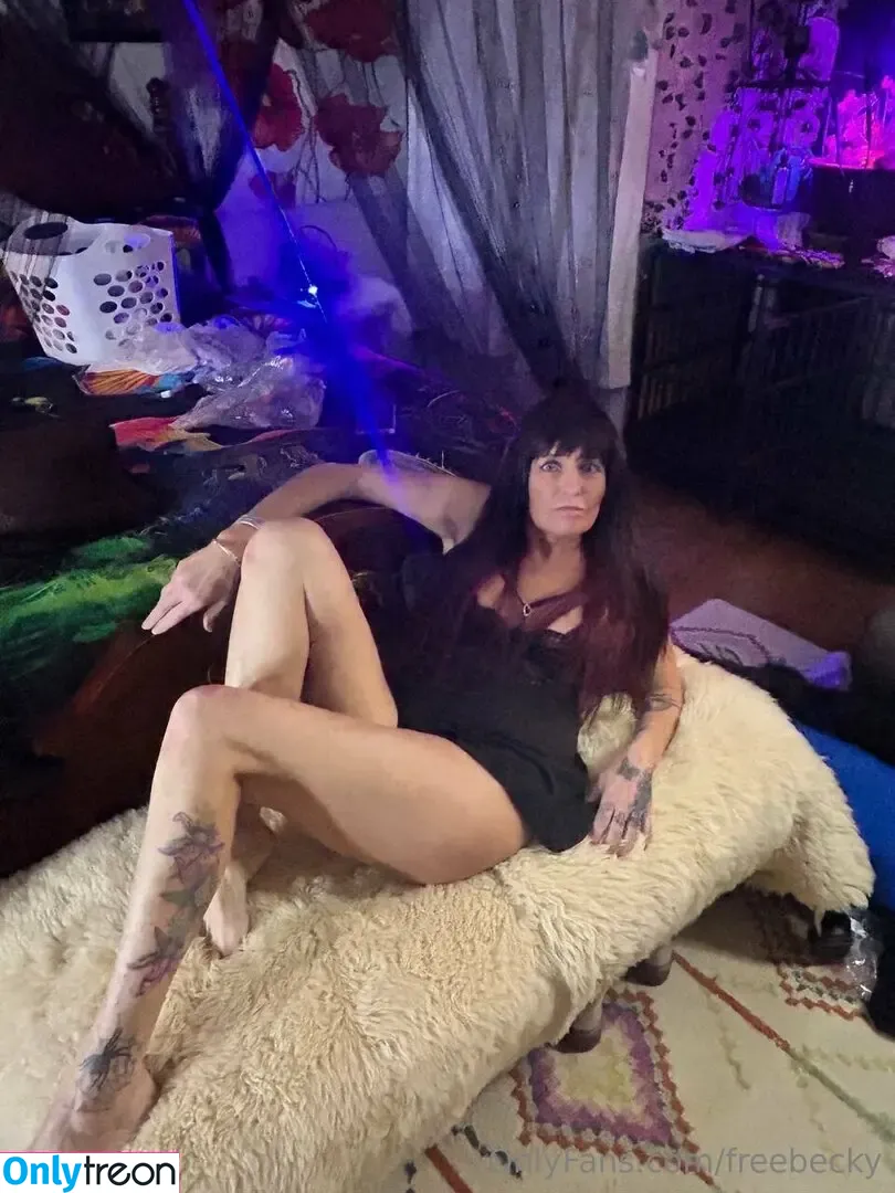 freebecky nude photo #0074 (freenbeckbon)
