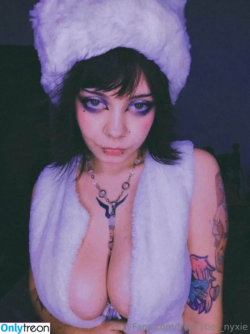 freecyber_nyxie nude photo #0164 (creepyy_cutie)