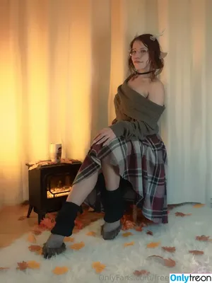 freefancycham / fokesnextdoor nude photo #0068