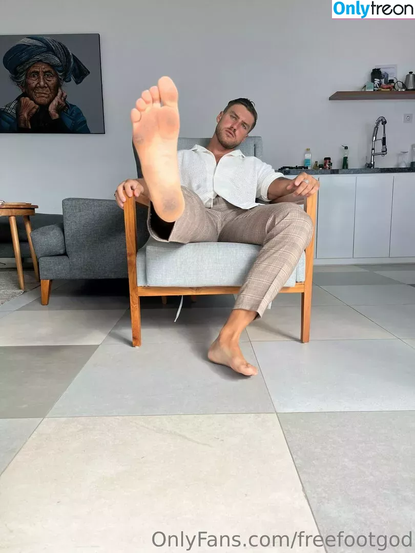 freefootgod голая photo #0050 (freethegod_)