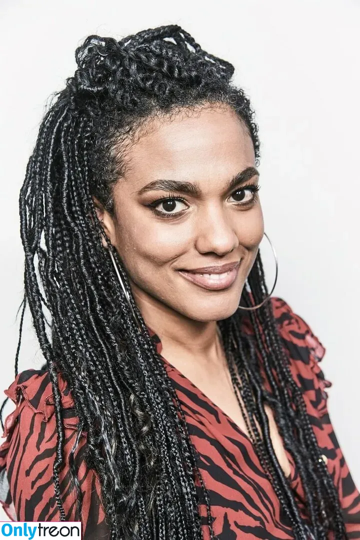 Freema Agyeman голая photo #0020 (freemaofficial)