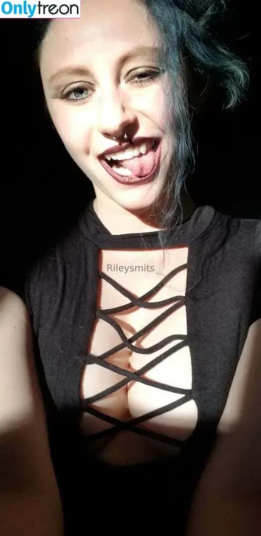 freerileyloonergirl голая photo #0019 (freerileyloonergirl)