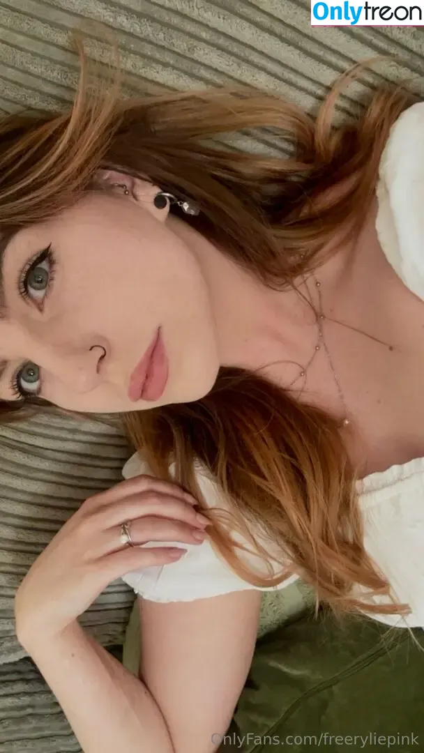 freeryliepink nude photo #0006 (feelkoplo)