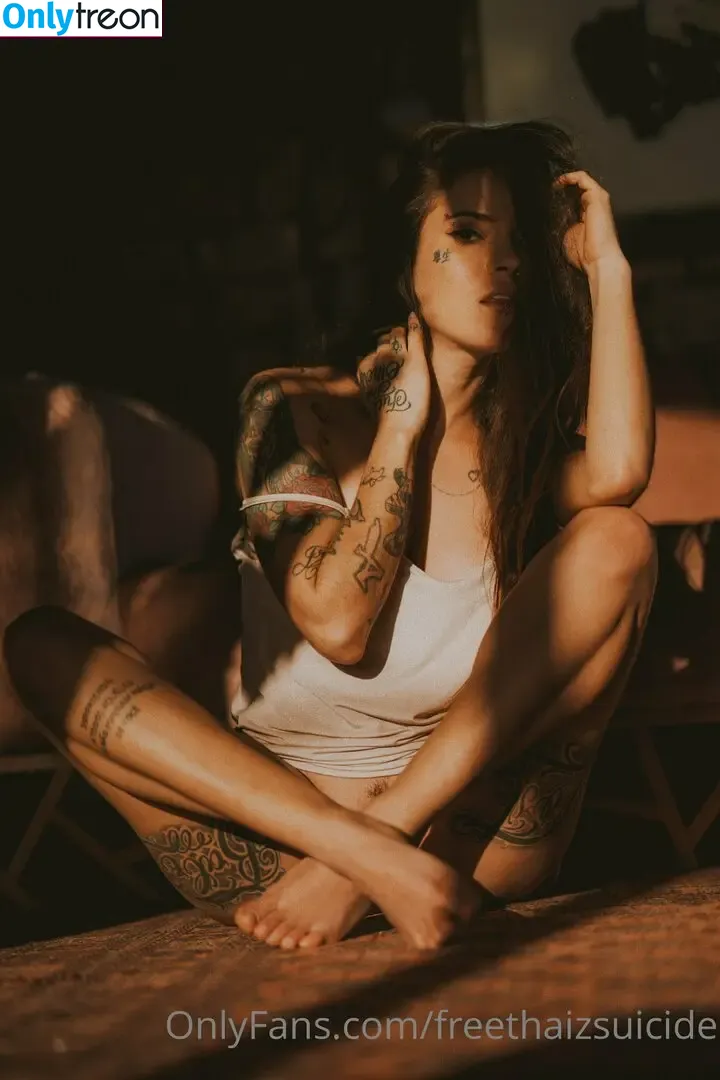 freethaizsuicide голая photo #0055 (messymascara21)