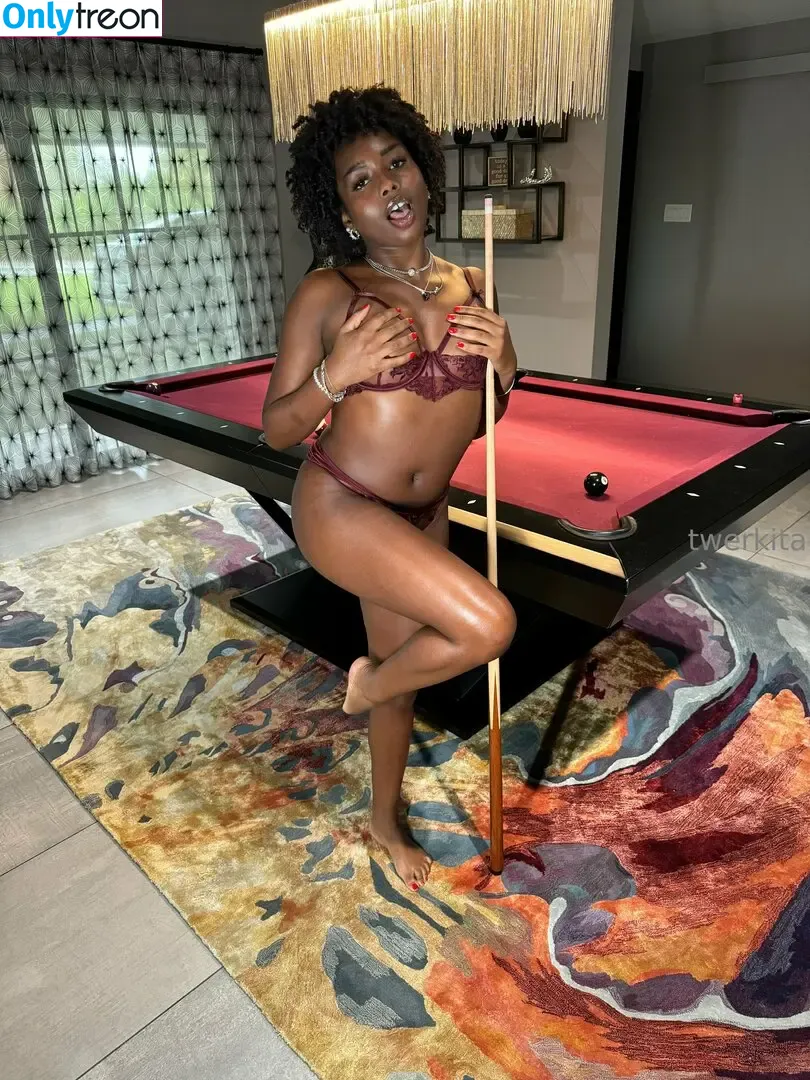 freetwerk nude photo #0022 (freetwerk)