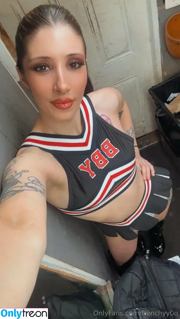frenchyy0o nude photo #0009 (frenchyy0o)