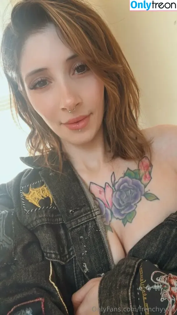 frenchyy0o nude photo #0017 (frenchyy0o)