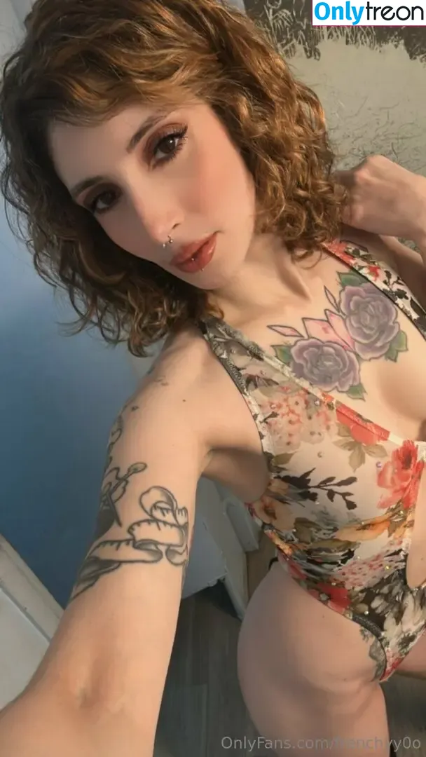frenchyy0o nude photo #0034 (frenchyy0o)