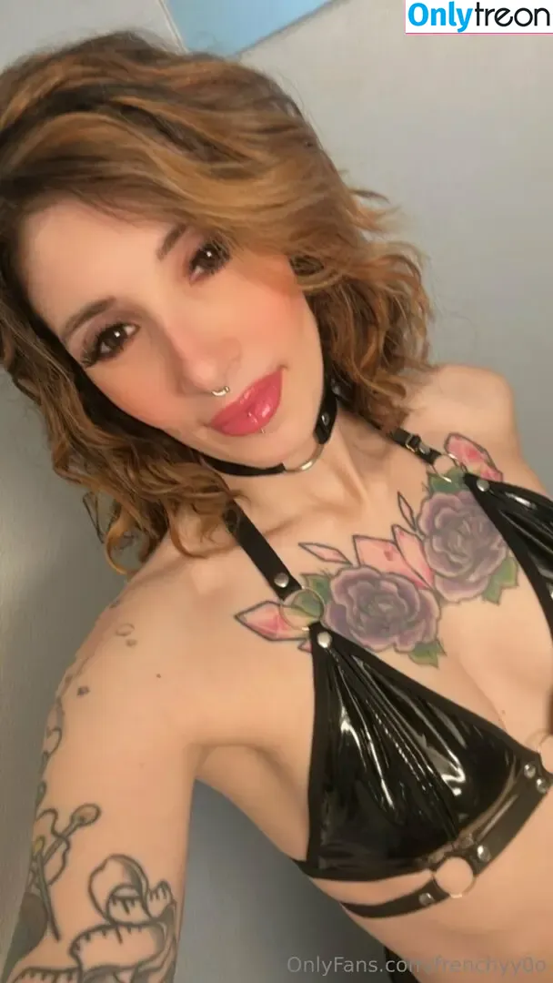 frenchyy0o nude photo #0044 (frenchyy0o)