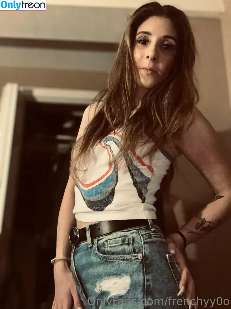frenchyy0o nude photo #0053 (frenchyy0o)