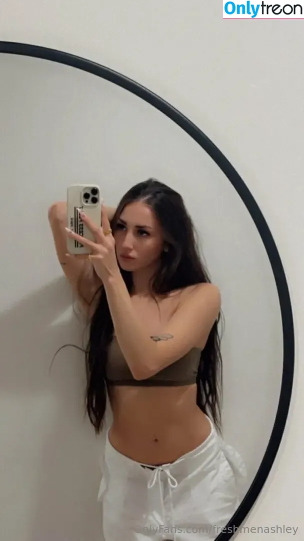 freshmenashley nude photo #1530 (heyitsmenashly)