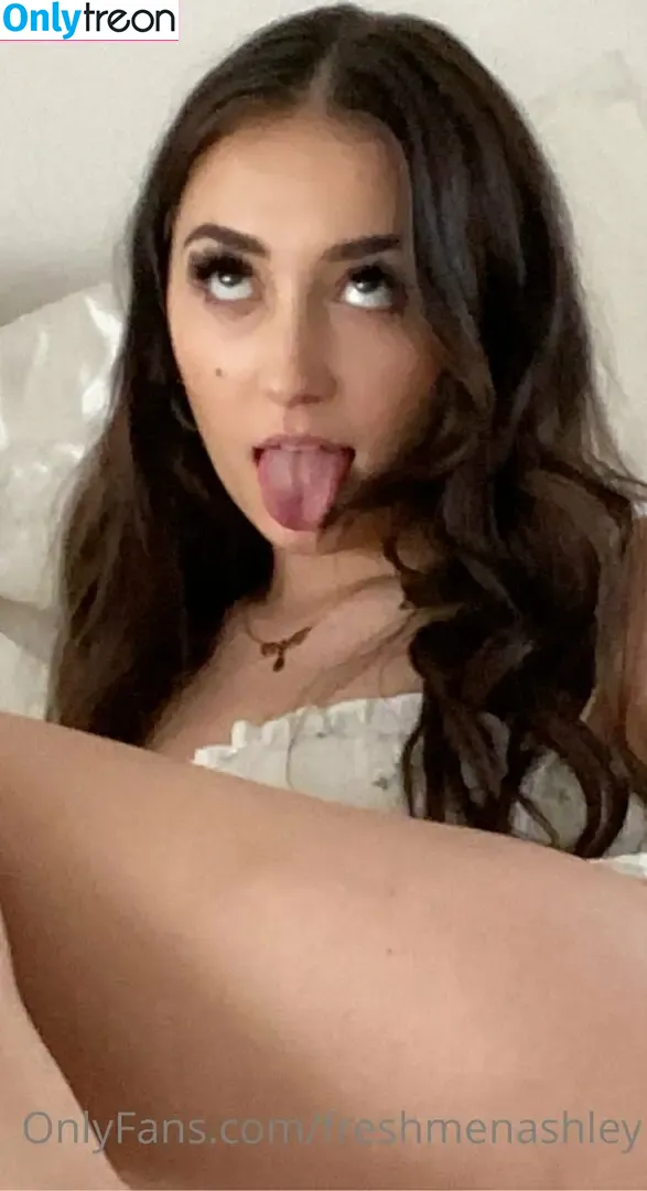 freshmenashley nude photo #1772 (heyitsmenashly)