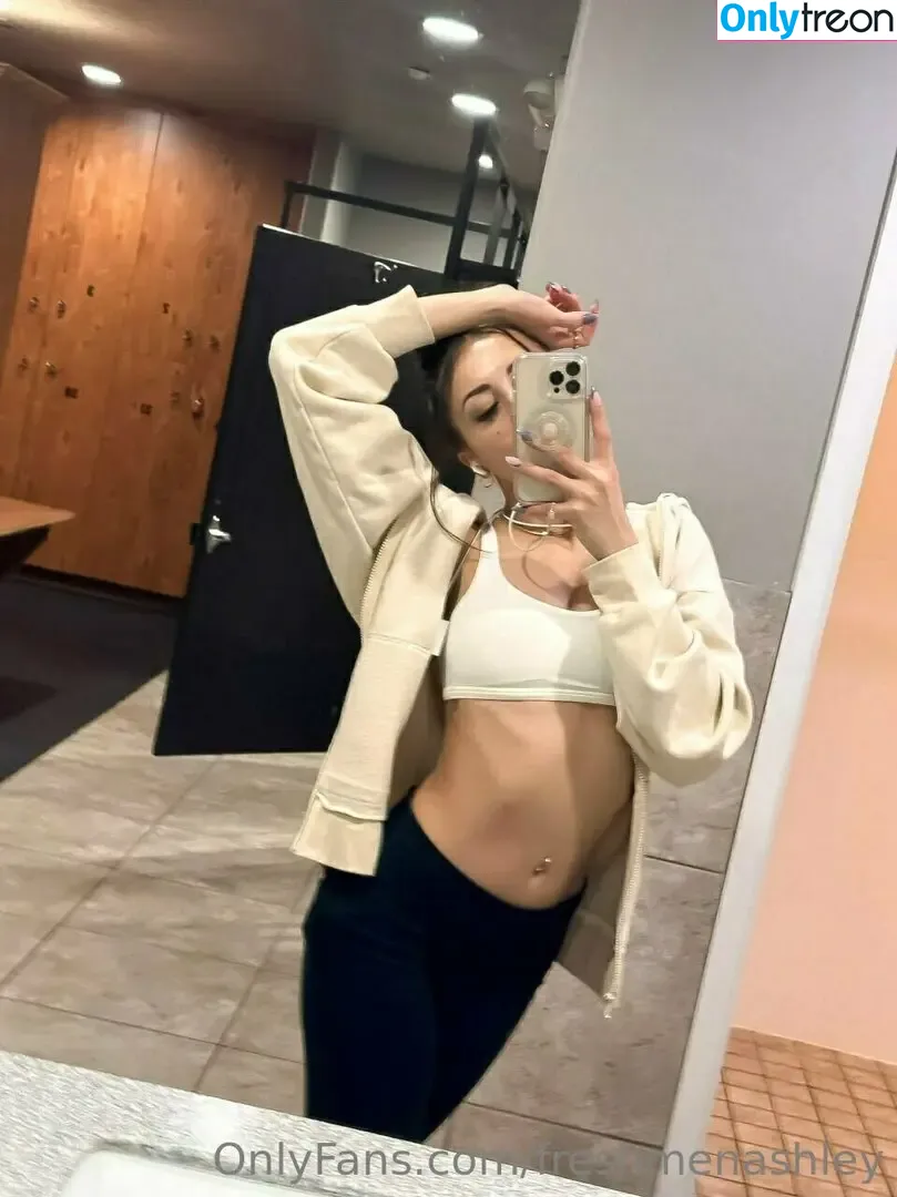 freshmenashley nude photo #1806 (heyitsmenashly)