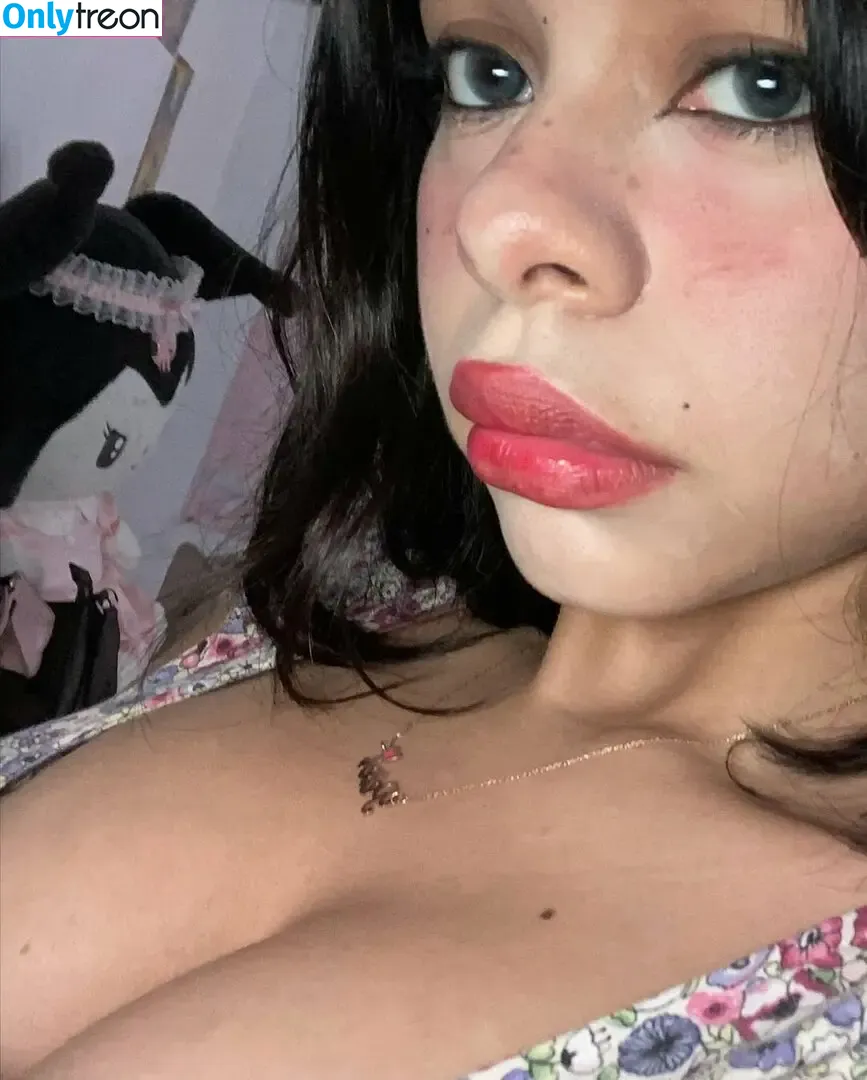 Fretzellita nude photo #0004 (waifuuuff7)