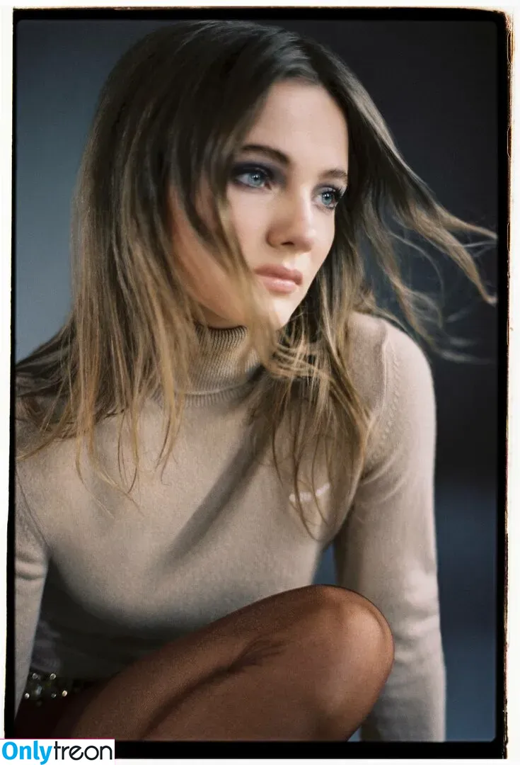 Freya Allan голая photo #0207 (Ciri / freyaallan / freyaallann)