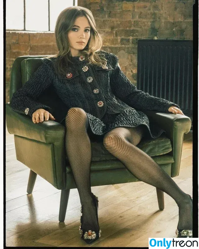 Freya Allan голая photo #0307 (Ciri / freyaallan / freyaallann)