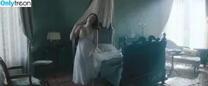 Freya Tingley / freyatingley nude photo #0005