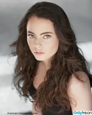 Freya Tingley / freyatingley nude photo #0011