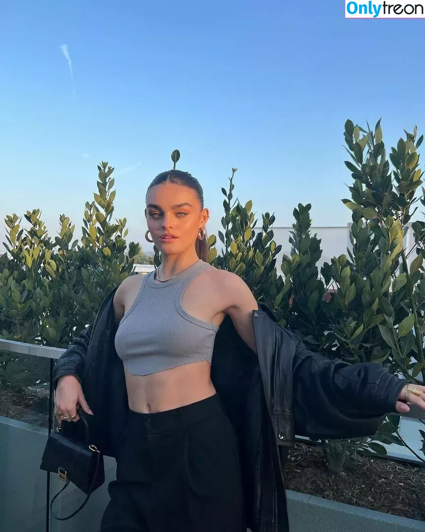 Freya Walton голая photo #0038 (freyawalton)
