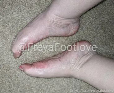 freyafootlove / mynaturaltoes фото голая #0053