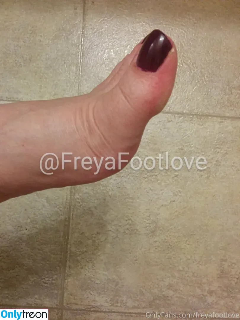 freyafootlove nude photo #0015 (mynaturaltoes)