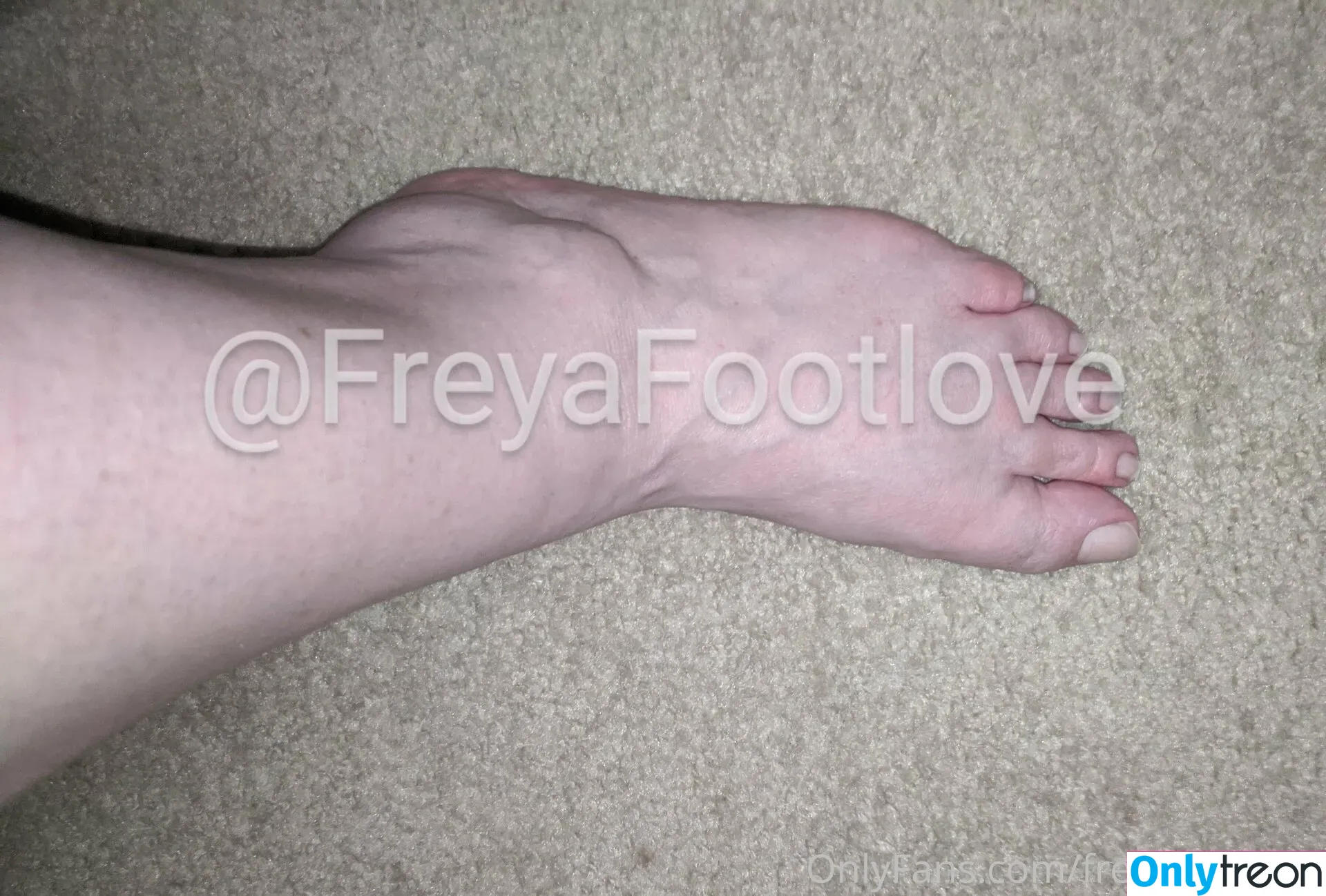 freyafootlove голая photo #0060 (mynaturaltoes)