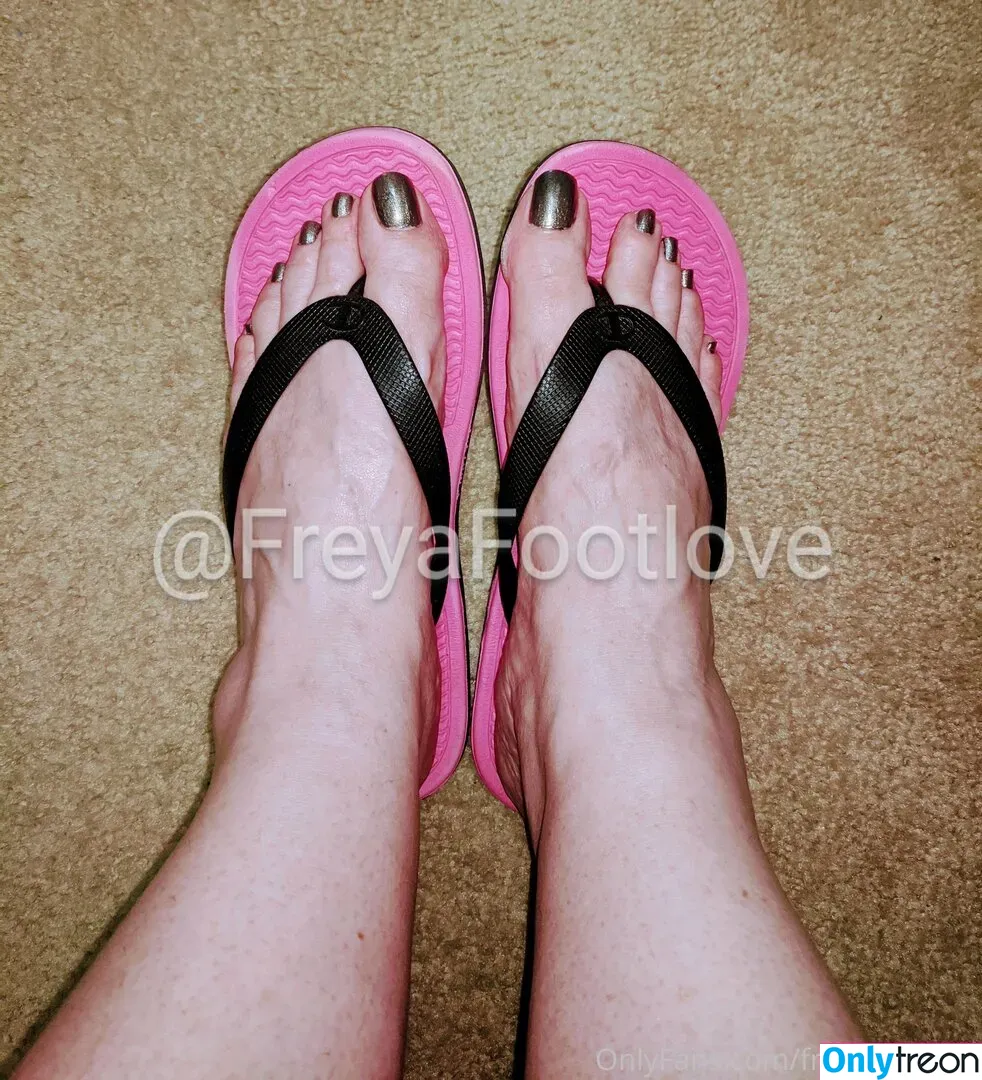 freyafootlove голая photo #0077 (mynaturaltoes)