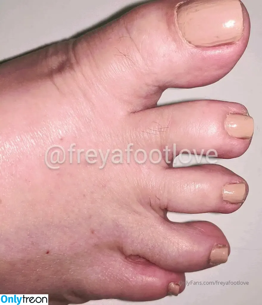 freyafootlove nude photo #0099 (mynaturaltoes)