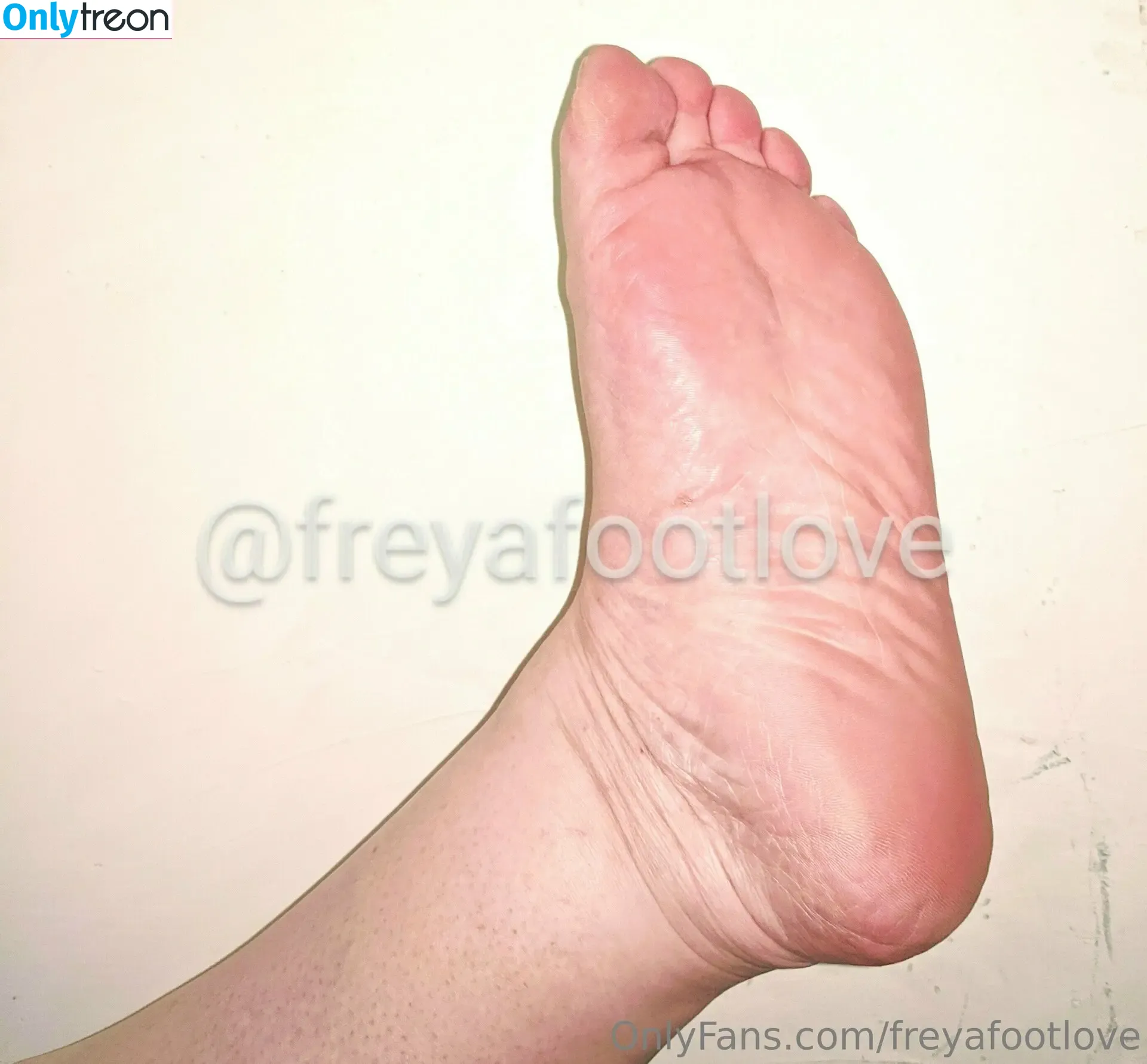 freyafootlove nude photo #0101 (mynaturaltoes)