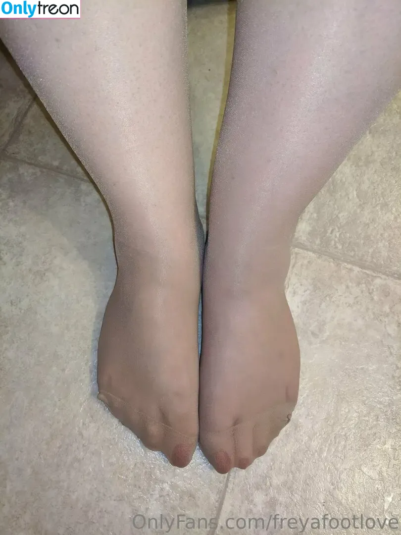 freyafootlove nude photo #0111 (mynaturaltoes)
