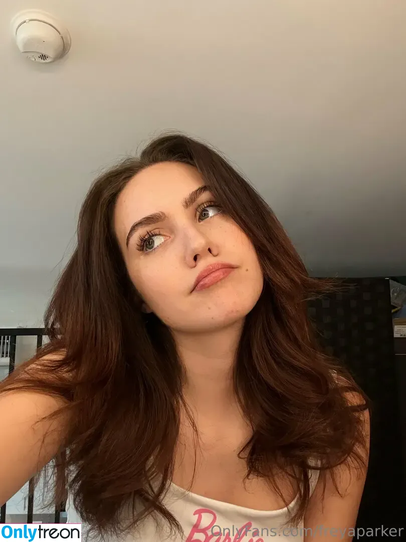 freyaparker nude photo #0079 (freyaparkerxo)