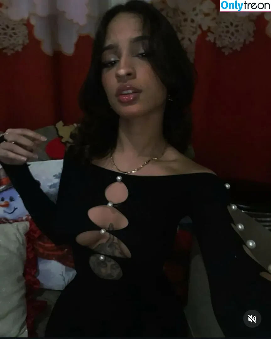 frias_mil nude photo #0005 (OFTV)