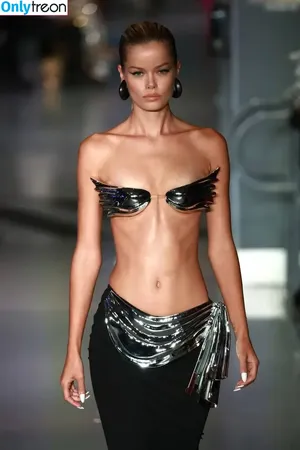 Frida Aasen / frida_aasen фото голая #0598