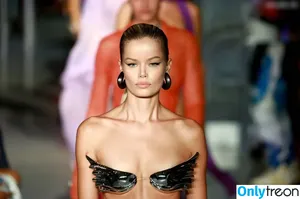 Frida Aasen / frida_aasen фото голая #0600