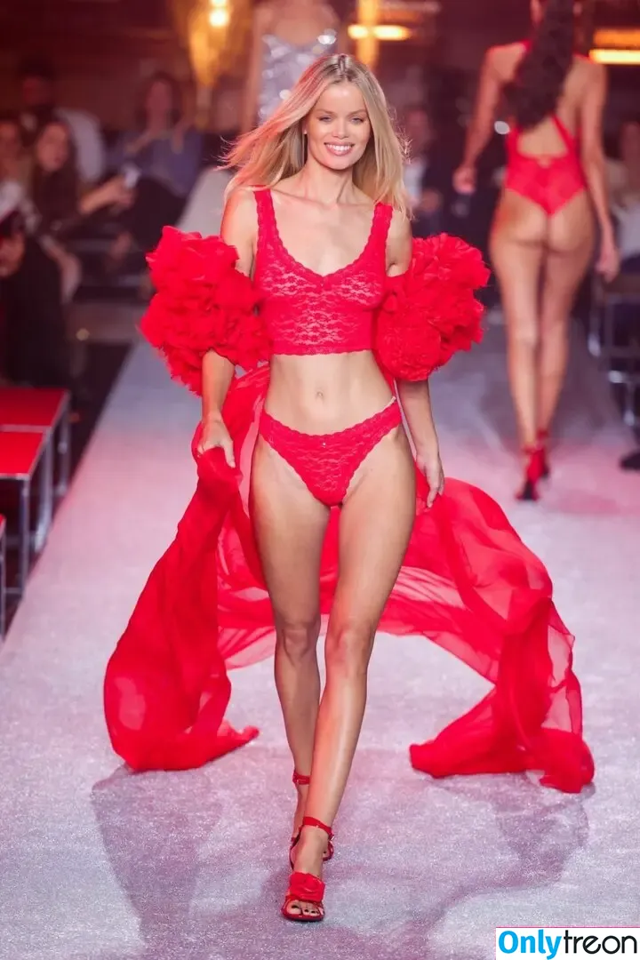 Frida Aasen nude photo #0889 (frida_aasen)