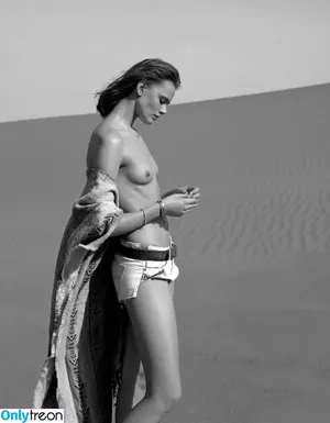 Frida Gustavsson / fridagustavsson nude photo #0005