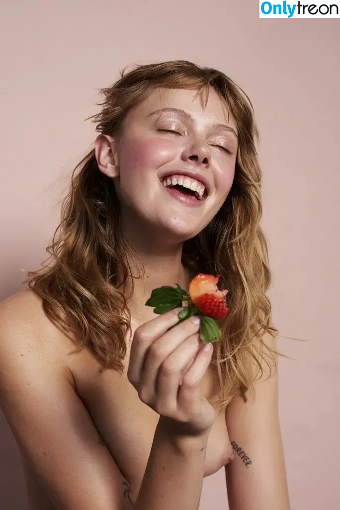 Frida Gustavsson nude photo #0018 (fridagustavsson)
