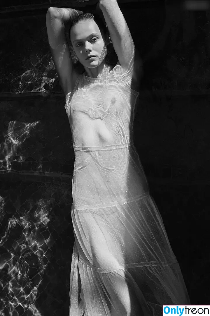 Frida Gustavsson nude photo #0034 (fridagustavsson)