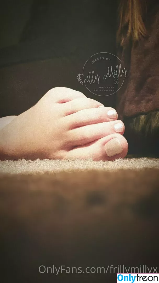 frillymillyx голая photo #0056 (frillymillyx)